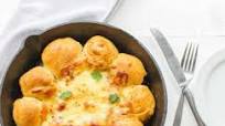 Cast iron mozzarella pizza dip Cast iron mozzarella pizza dip