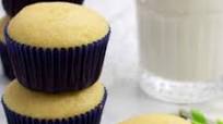 A Lazy Girl's Easy Vanilla Cupcake Recipe A Lazy Girl's Easy Vanilla Cupcake Recipe