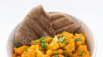 Aloo Gobi Matar (Potato, Cauliflower and Pea Curry) Aloo Gobi Matar (Potato, Cauliflower and Pea Curry)