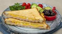 Yumurtalı Kahvaltı Tostu Yumurtalı Kahvaltı Tostu