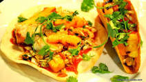 Old El Paso® Grilled Chicken and Pineapple Tacos with Cabbage and Mango Slaw Old El Paso® Grilled Chicken and Pineapple Tacos with Cabbage and Mango Slaw