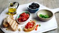 Fresh tomato salsa (with bruschetta variations) Fresh tomato salsa (with bruschetta variations)