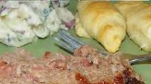 The Most Easy and Delish Meatloaf EVER! The Most Easy and Delish Meatloaf EVER!
