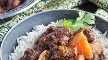 Beef massaman curry (slow cooker) Beef massaman curry (slow cooker)