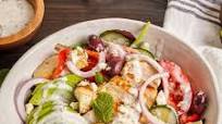 Mediterranean Grilled Chicken Salad with Creamy Yogurt Dressing Mediterranean Grilled Chicken Salad with Creamy Yogurt Dressing