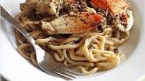 Crustacean-inspired Garlic Noodles and Roasted Crab Crustacean-inspired Garlic Noodles and Roasted Crab
