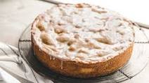 Glazed Apple Cake (Gedeckter Apfelkuchen) Glazed Apple Cake (Gedeckter Apfelkuchen)