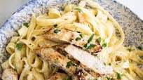 Easy Chicken Alfredo Pasta Easy Chicken Alfredo Pasta