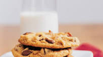 Thick, Chewy Chocolate Chip Cookies Thick, Chewy Chocolate Chip Cookies