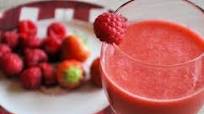 Nutribullet Recipe: Basic Strawberry and Raspberry Smoothie Nutribullet Recipe: Basic Strawberry and Raspberry Smoothie