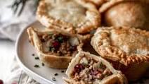 Mini Thanksgiving Turkey & Cranberry Pot Pies Mini Thanksgiving Turkey & Cranberry Pot Pies
