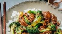 Chinese Beef and Broccoli (牛肉炒西兰花) Chinese Beef and Broccoli (牛肉炒西兰花)