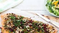 Salmon with cranberry, parsley and nut crust Salmon with cranberry, parsley and nut crust
