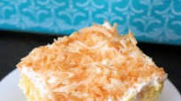 Easy Hawaiian Pineapple Coconut Poke Cake Easy Hawaiian Pineapple Coconut Poke Cake