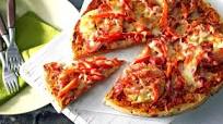 Ham and pineapple pizza Ham and pineapple pizza