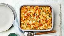 Shepherd's Pie with Scalloped Potatoes and Pesto Shepherd's Pie with Scalloped Potatoes and Pesto