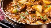 Slow Cooker Chunky Beef and Potato Stew Slow Cooker Chunky Beef and Potato Stew