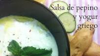 Tzatziki (salsa de pepino y yogur griego) Tzatziki (salsa de pepino y yogur griego)