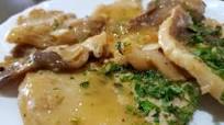 Pork Scallops with White Wine Pork Scallops with White Wine