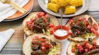 Steak Gyros & Corn on the Cob with Tzatziki Sauce & Spiced Butter Steak Gyros & Corn on the Cob with Tzatziki Sauce & Spiced Butter