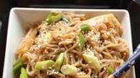 Easy Vegetable & Rice Ramen Stir Fry Easy Vegetable & Rice Ramen Stir Fry