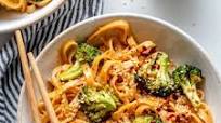 Crispy Broccoli Sweet and Spicy Sesame Tahini Noodles Crispy Broccoli Sweet and Spicy Sesame Tahini Noodles