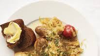 Slow-Cooker Sausages With Sauerkraut and Potatoes Slow-Cooker Sausages With Sauerkraut and Potatoes