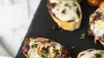 French Onion Crostini French Onion Crostini