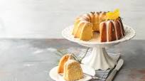 Luscious Lemon Bundt Cake Luscious Lemon Bundt Cake