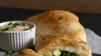 Saag paneer puffs Saag paneer puffs