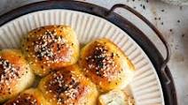 Honeycomb Bread Stuffed with Cheese (Khaliat Nahl) Honeycomb Bread Stuffed with Cheese (Khaliat Nahl)