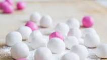 Glutinous Rice Balls (Tang Yuan) with Rice Flour Glutinous Rice Balls (Tang Yuan) with Rice Flour