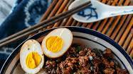 Taiwanese Braised Minced Pork Over Rice (肉燥饭) Taiwanese Braised Minced Pork Over Rice (肉燥饭)