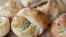 Garlic Herb Knots Garlic Herb Knots