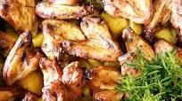 Easy Baked Chicken Wings with Potatoes Easy Baked Chicken Wings with Potatoes