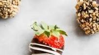 Chocolate Covered Strawberries | Keto, Low Carb, No Sugar Added Chocolate Covered Strawberries | Keto, Low Carb, No Sugar Added