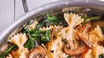 Farfalle Pasta with Spinach, Mushrooms, and Caramelized Onions Farfalle Pasta with Spinach, Mushrooms, and Caramelized Onions