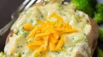Baked Potatoes with Broccoli Cheese Sauce Baked Potatoes with Broccoli Cheese Sauce