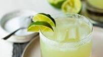 Simple 321 Margarita (with a spicy option!) Simple 321 Margarita (with a spicy option!)