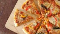 How to make Pizza at home How to make Pizza at home