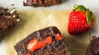 Chocolate Covered Strawberry Brownies Chocolate Covered Strawberry Brownies