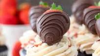 Chocolate and Strawberries Cupcakes Chocolate and Strawberries Cupcakes