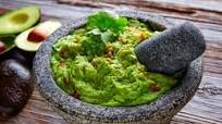 Copycat Rosa Mexicano's Guacamole en Molcajete Copycat Rosa Mexicano's Guacamole en Molcajete
