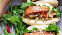 Gua Bao (Taiwanese Pork Belly Buns 割包) Gua Bao (Taiwanese Pork Belly Buns 割包)