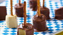 Frozen Chocolate Pretzel Covered Bananas Frozen Chocolate Pretzel Covered Bananas