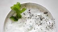 Cucumber Yogurt Sauce (Khyar Bi Laban) Cucumber Yogurt Sauce (Khyar Bi Laban)