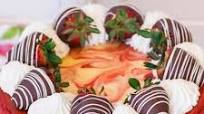 The Best Red Velvet Cheesecake Recipe (video) The Best Red Velvet Cheesecake Recipe (video)