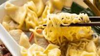 Wonton Egg Noodle Soup (港式云吞面) Wonton Egg Noodle Soup (港式云吞面)