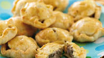 Mini sausage pies Mini sausage pies