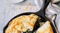 Skillet Spanakopita (Greek Spinach Feta Pie) Skillet Spanakopita (Greek Spinach Feta Pie)